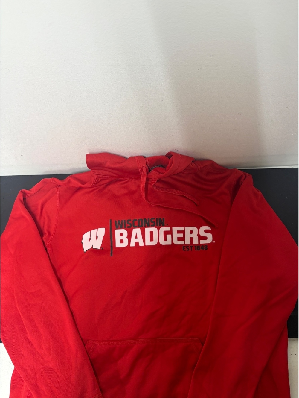Wisconsin Badgers Red Hoodie Sweatshirt with Front Pocket and Hood Size Medium